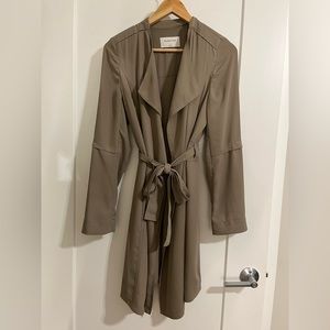 Aritzia Babaton Flowy Trench Coat in Olive Khaki